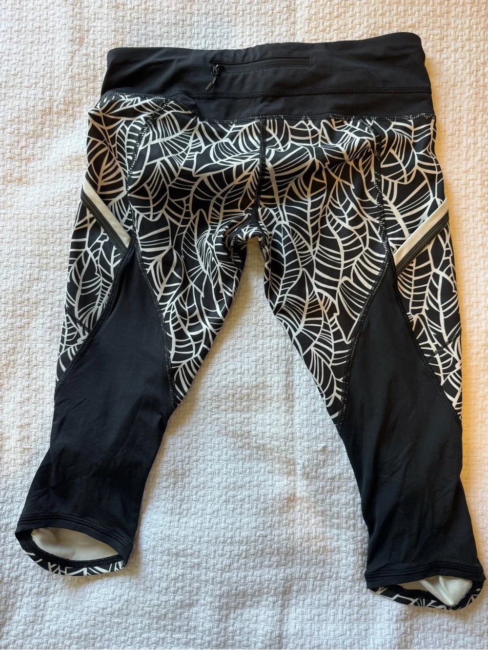 lululemon athletica Black & White Leaf-Print Bike Shorts